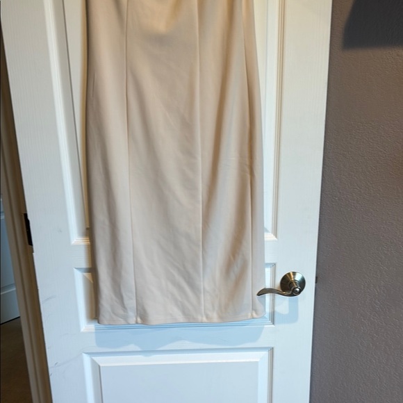 Maggy London Cream Asymmetrical Ruched Midi Dress - Picture 5 of 7